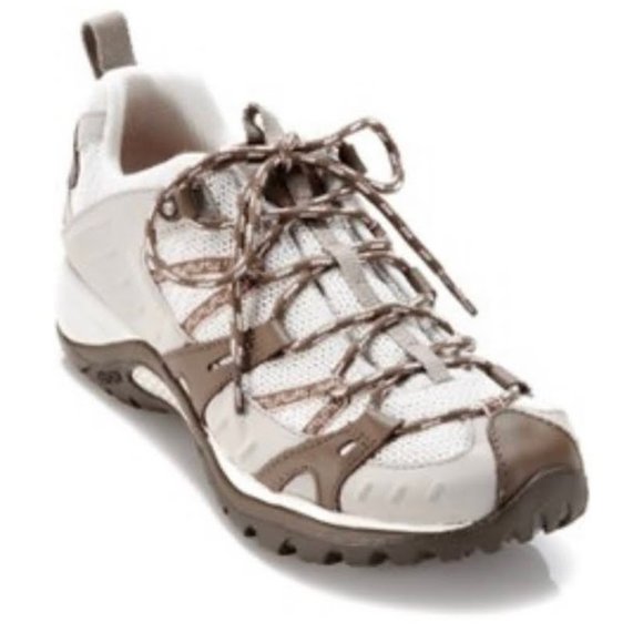 ~ Meet your Posher, Michelle ~ - Picture 7 of 8